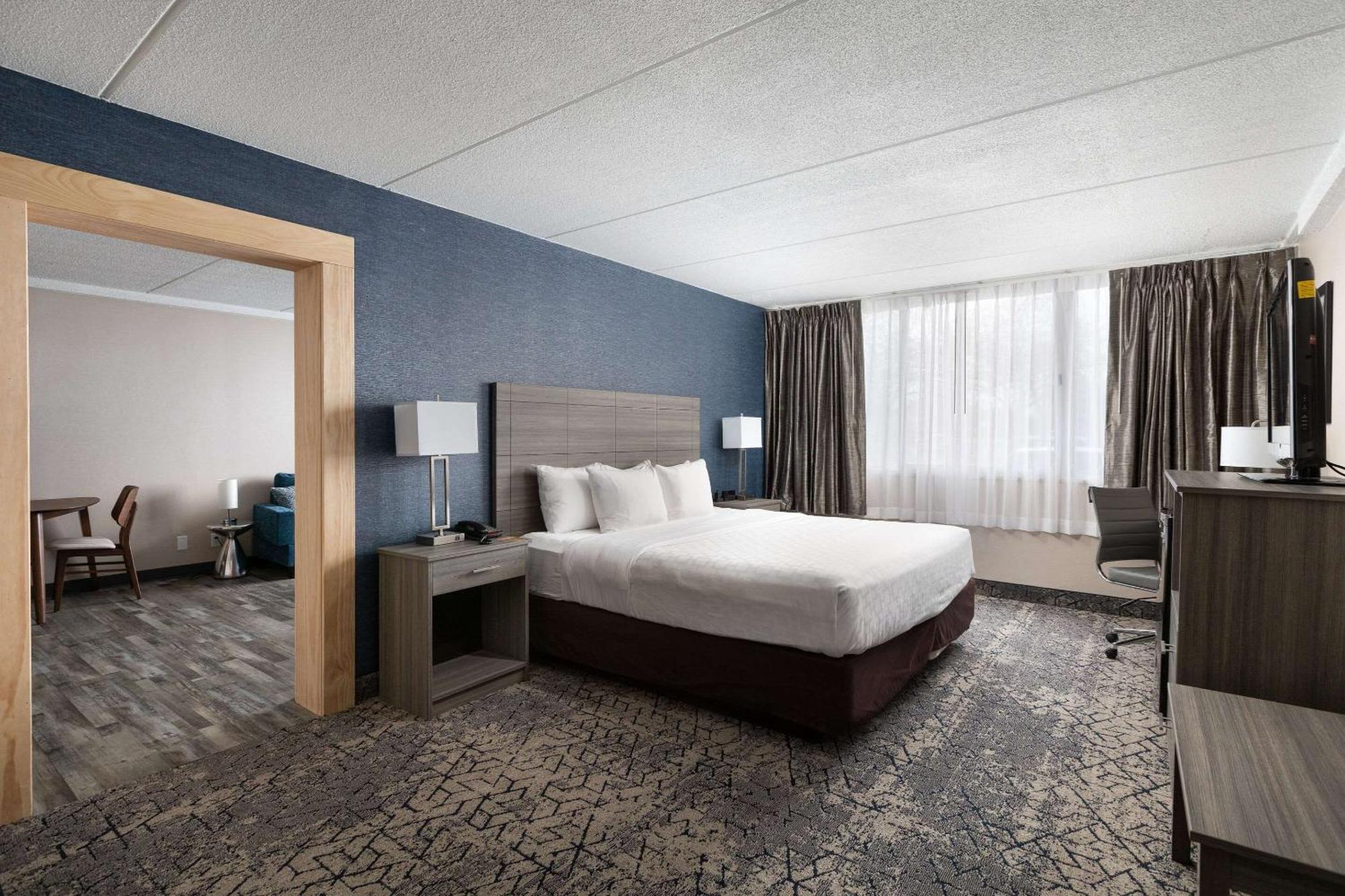 Clarion Hotel & Convention Center Joliet Exterior photo